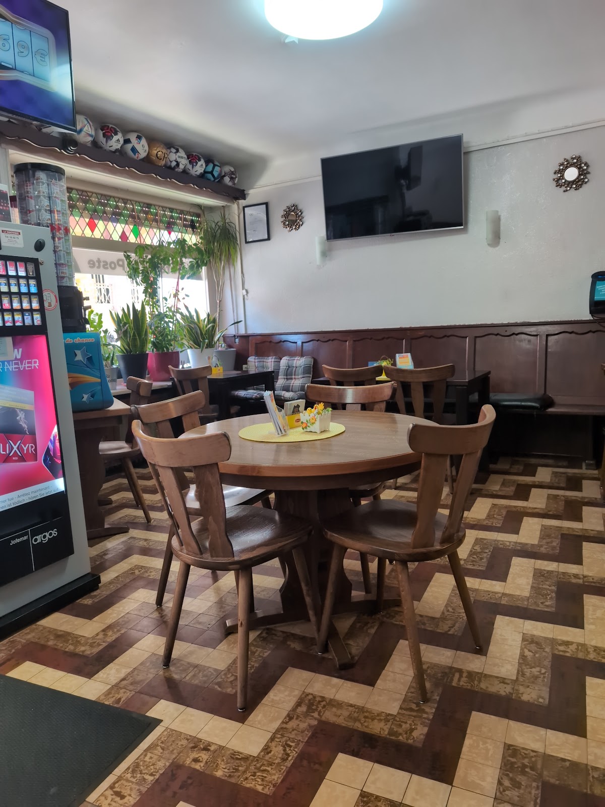 Local caf&eacute; interior at La Poste
